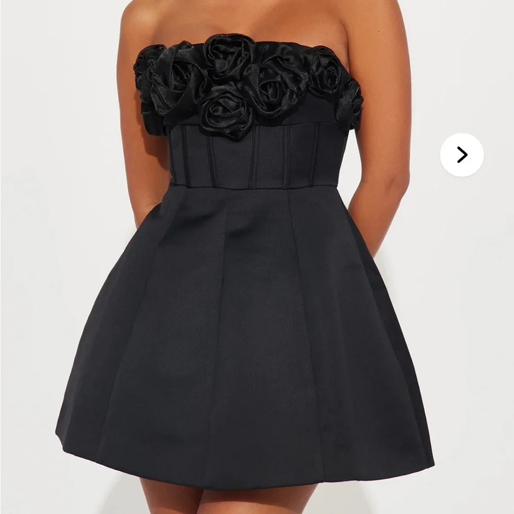 Perfect for Prom - Picture 2 of 5